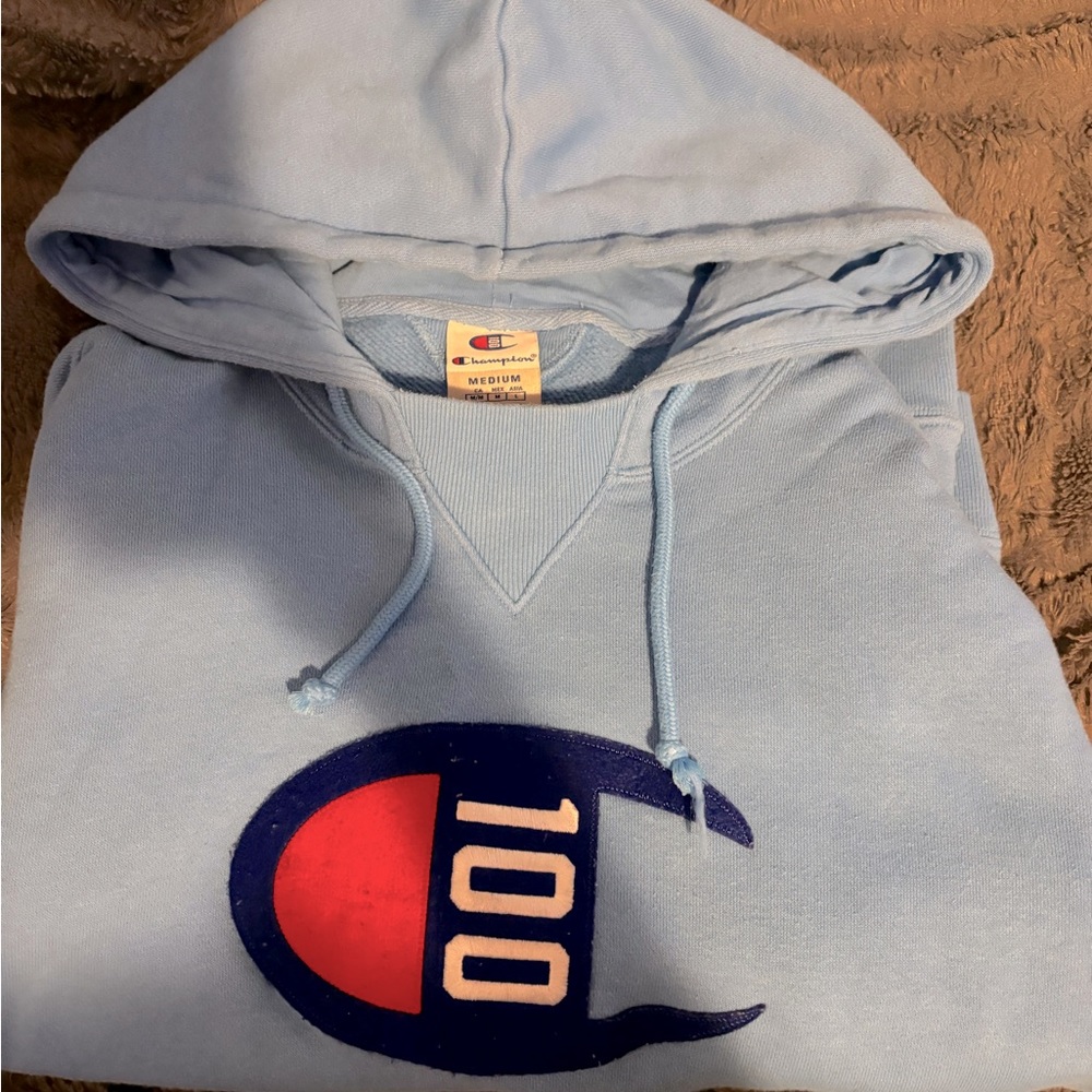 Blue champion hoodie M